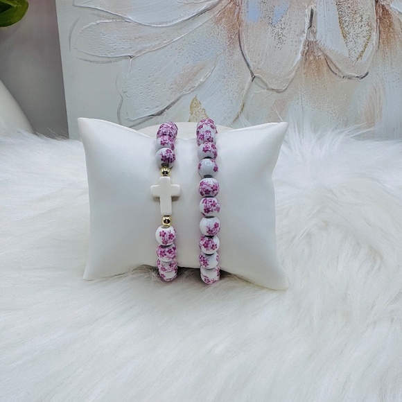 Chinese-Style Ceramic Floral Beaded Stretch Bracelet Pink floral Duo with Cross - Picture 6 of 6